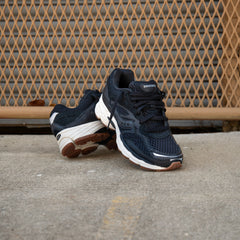 Mens Saucony ProGrid Omni 9 (Crafted Black)