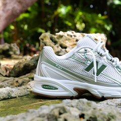 Mens New Balance U740SF2 (Metallic Silver/Green)