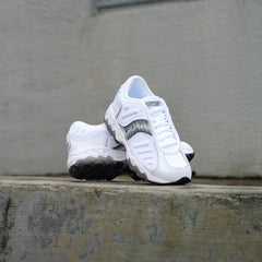 Saucony "Matrix" (White/Metallic)